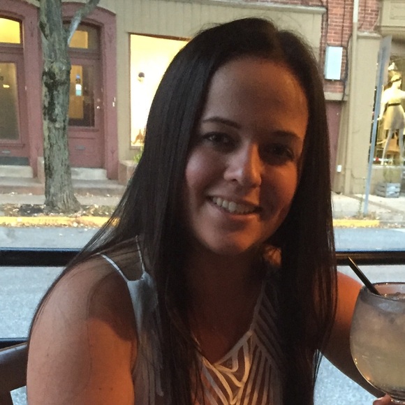 Meet your Posher, Franki - Picture 1 of 1